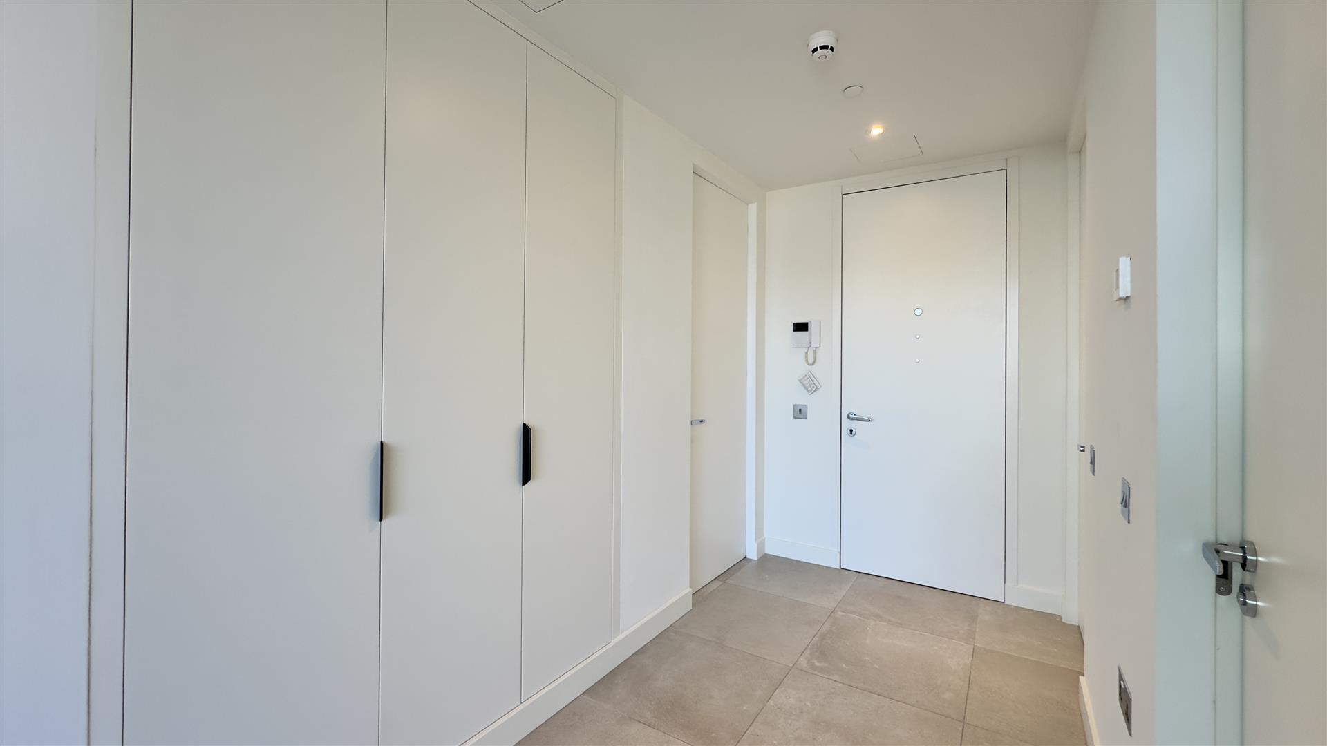 Image of Apartment - 1 Bedrooms - 1 Bathrooms for Sale in EuroCity-Gibraltar, Image 6